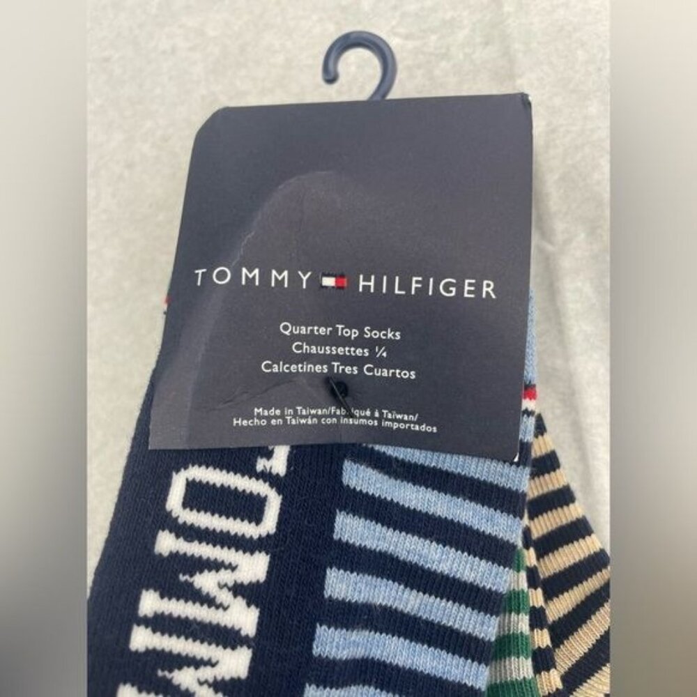 KIDS~TOMMY HILFIGER ~QUATER TOP SOCKS 3- PACK. - Picture 3 of 8
